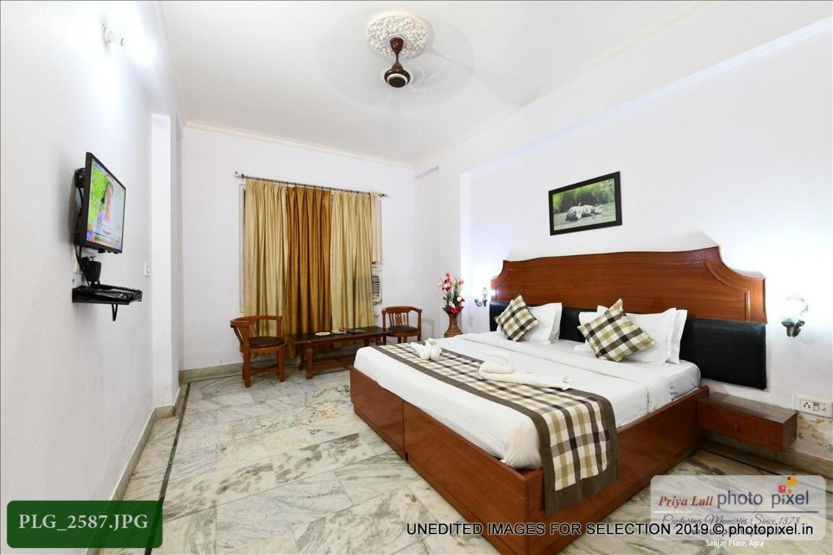Hotel Chanakya Агра Екстер'єр фото